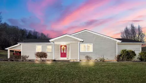 1140 Brays Chapel Rd, Williamsburg, KY 40769