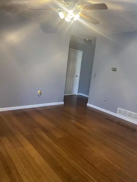 Living - 1012 E Irvine St, Richmond, KY 40475 photo 1 of 2