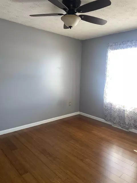 Bedroom - 1012 E Irvine St, Richmond, KY 40475 photo 2 of 3