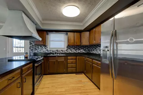 Kitchen - 770 Pompeii Rd, Clay City, KY 40312 photo 2 of 4