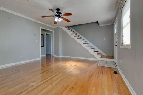 Living - 770 Pompeii Rd, Clay City, KY 40312 photo 2 of 6