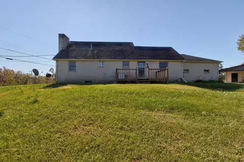 Exterior - 770 Pompeii Rd, Clay City, KY 40312 photo 7 of 14