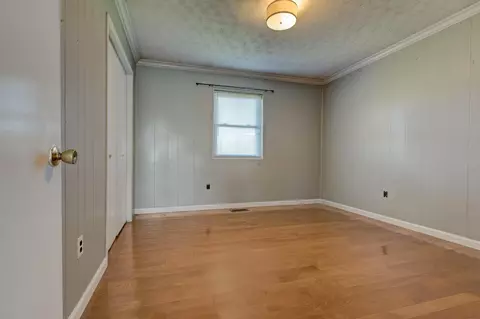 Bedroom - 770 Pompeii Rd, Clay City, KY 40312 photo 3 of 3