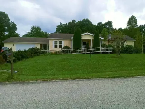 600 Hemlock View Rd, Morehead, KY 40351