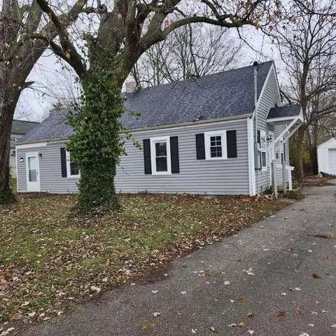 215 Lyons Dr, Frankfort, KY 40601