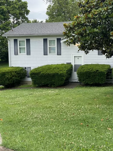 126 Woodland Ave, Lancaster, KY 40444
