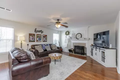 153 Stephen Dr, Georgetown, KY 40324 photo 4