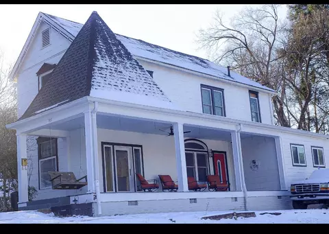 307 Catalpa St, Pineville, KY 40977