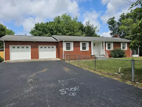 105 Ellen Ln, Corbin, KY 40701 photo 2