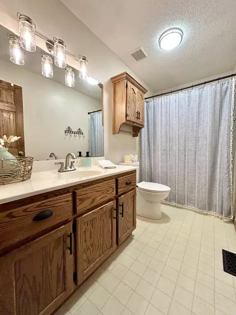 Bath - 79 Tranquility Pl, Burnside, KY 42519 photo 6 of 9