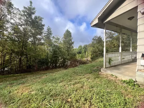 18 Ohair Ln, Frenchburg, KY 40322
