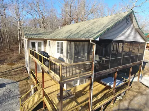 48 Alligator Cv, Russell Springs, KY 42642