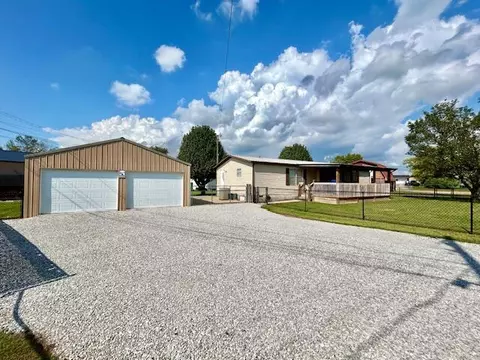 45 Bronston School Rd, Bronston, KY 42518