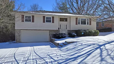 1701 Pellinore Ct, Lexington, KY 40505