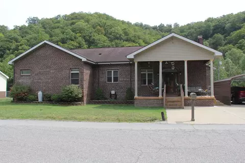 524 Ivy Crk, Ivel, KY 41642