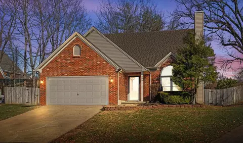 2501 Ashbrooke Dr, Lexington, KY 40513