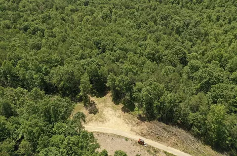 777 Rocky Point School Rd, Williamsburg, KY 40769