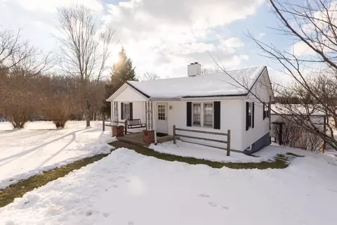 1276 Gunnell Rd, Sadieville, KY 40370