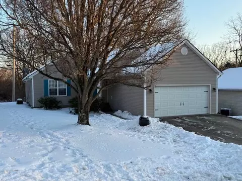 1053 River Bend Rd, Frankfort, KY 40601