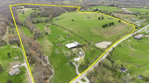 8125 Cream Alley Rd, Jeffersonville, KY 40337