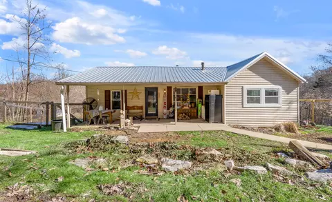 772 Big Cave Rd, Orlando, KY 40460