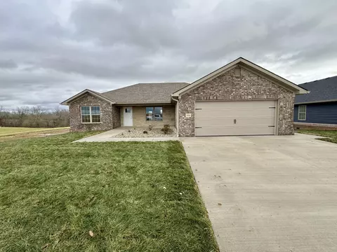 490 Wyldwood Way, Berea, KY 40403