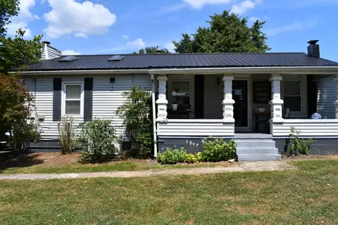 8103 Thixton Ln, Louisville, KY 40229