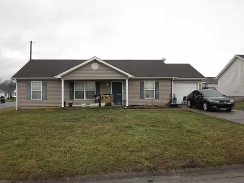 901 Martha Branch Dr, Mount Sterling, KY 40353