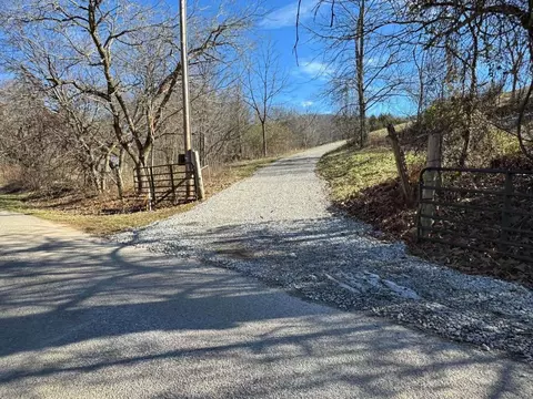 1234 Simpson Branch Rd, Monticello, KY 42633