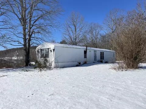 52 Napier Ln, Crab Orchard, KY 40419