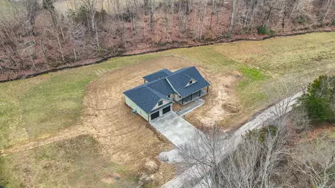 110 Treeline Dr, Berea, KY 40403