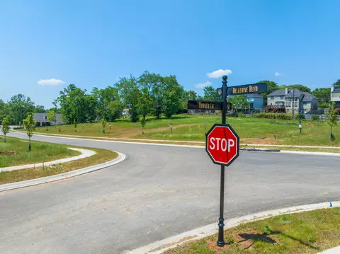 906 Bellerive Blvd, Nicholasville, KY 40356