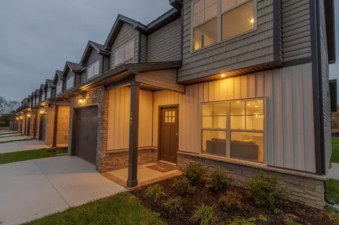 103 Copperfield Way, Frankfort, KY 40601