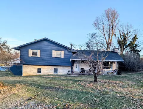 305 Skylark Dr, Winchester, KY 40391