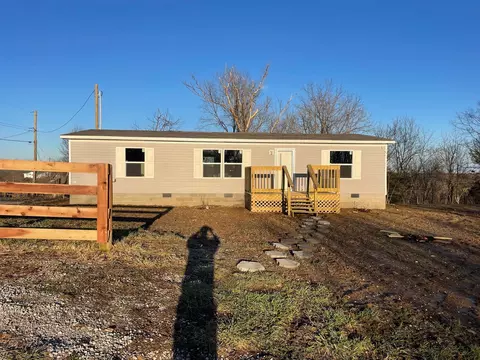 2009 Ky Hwy 1744, Berry, KY 41003