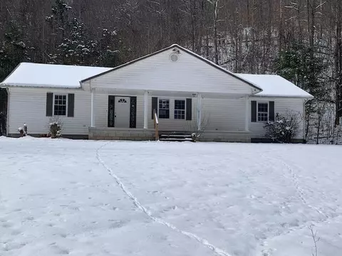 580 Lively Ln, Thelma, KY 41260