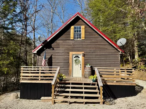 645 Right Fork Fixer Rd, Beattyville, KY 41311