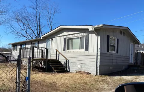 471 Clarence Dr, Nicholasville, KY 40356