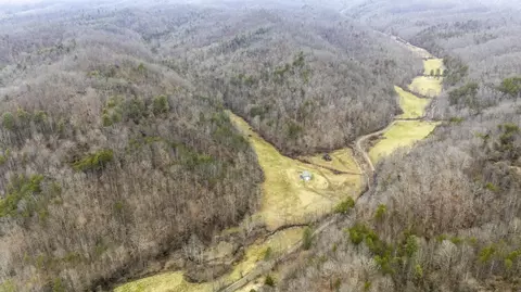 1657 Cave Branch Rd, Campton, KY 41301 photo 8