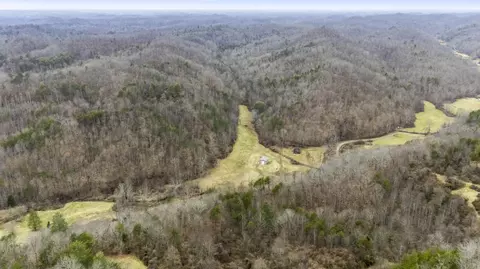 1657 Cave Branch Rd, Campton, KY 41301 photo 23