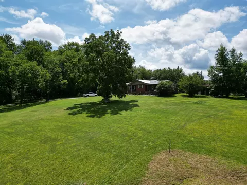 Exterior - 106 Walnut Ln, Gray, KY 40734 photo 3 of 6
