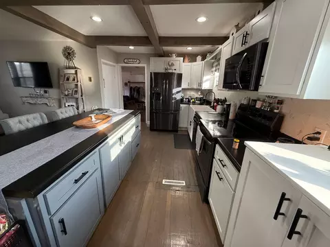Kitchen - 106 Walnut Ln, Gray, KY 40734 photo 3 of 3
