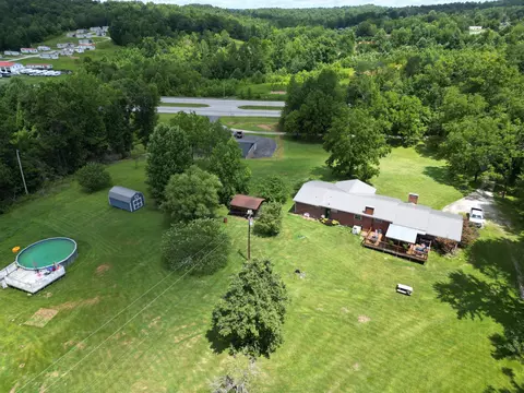 View/Area - 106 Walnut Ln, Gray, KY 40734 photo 6 of 7