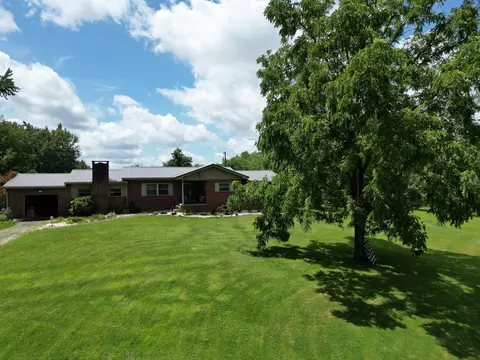 106 Walnut Ln, Gray, KY 40734