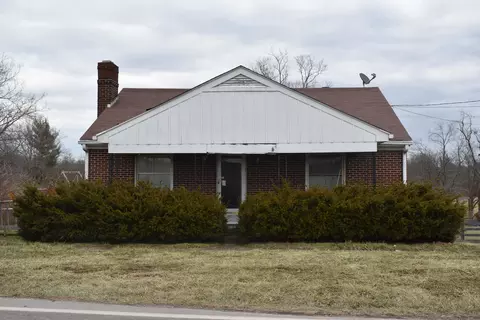 686 Georgetown Rd, Paris, KY 40361