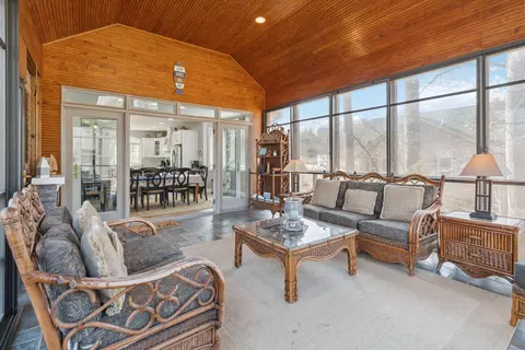 Exterior - 2576 Roberts Bend Rd, Burnside, KY 42519 photo 5 of 18