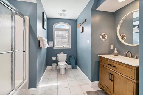 Bath - 2576 Roberts Bend Rd, Burnside, KY 42519 photo 5 of 7
