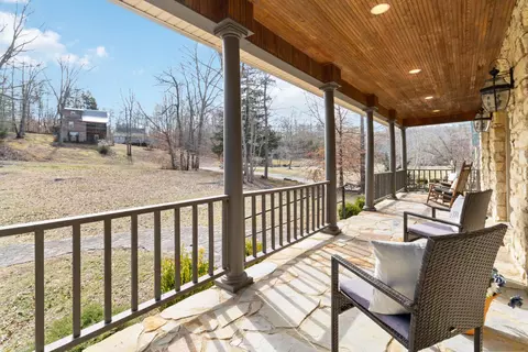 Exterior - 2576 Roberts Bend Rd, Burnside, KY 42519 photo 7 of 18