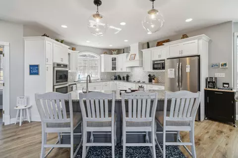 Kitchen - 2576 Roberts Bend Rd, Burnside, KY 42519 photo 2 of 6