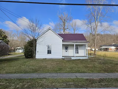 327 Hustonville St, Liberty, KY 42539